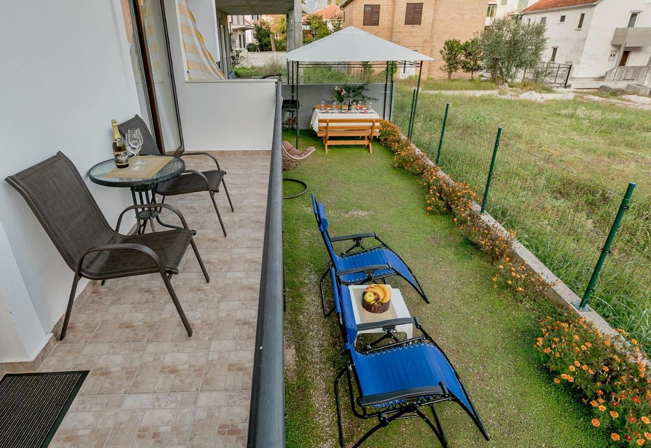 Apartments Gudelj Kamenari Exterior foto